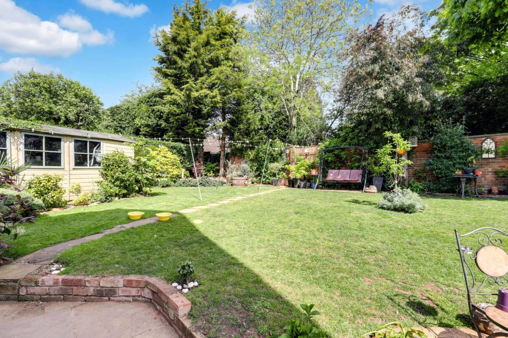Hilltop View, Besecar Avenue, Gedling, Nottingham, NG4 4DP