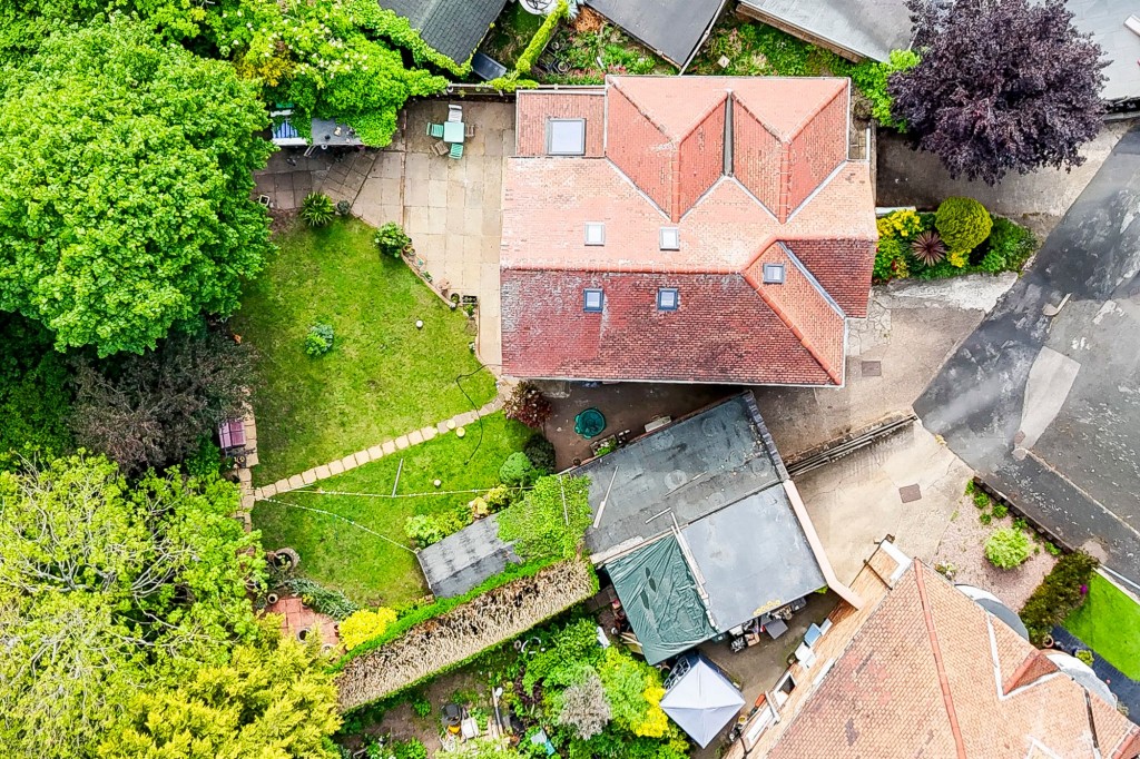 Hilltop View, Besecar Avenue, Gedling, Nottingham, NG4 4DP