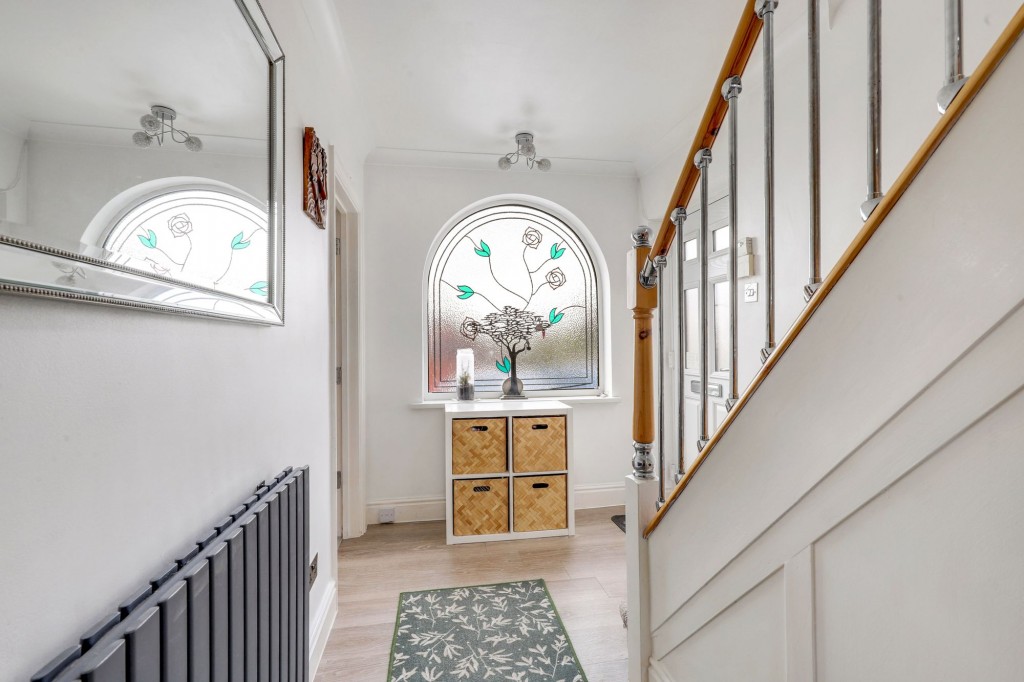 Hilltop View, Besecar Avenue, Gedling, Nottingham, NG4 4DP