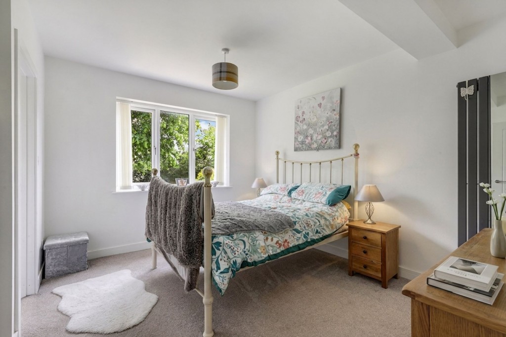 Hilltop View, Besecar Avenue, Gedling, Nottingham, NG4 4DP
