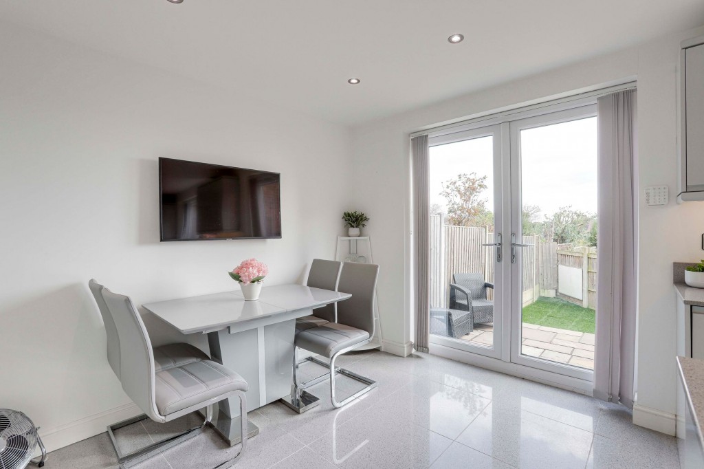 Joyce Avenue, Toton, NG9