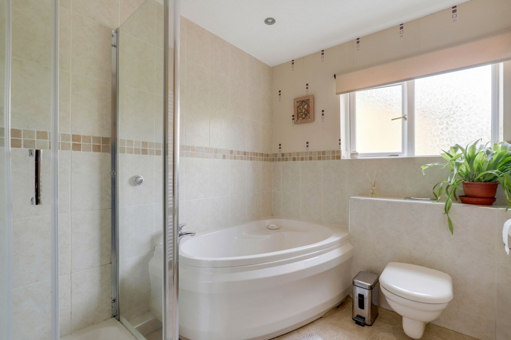 Hampton Close, Toton, NG9