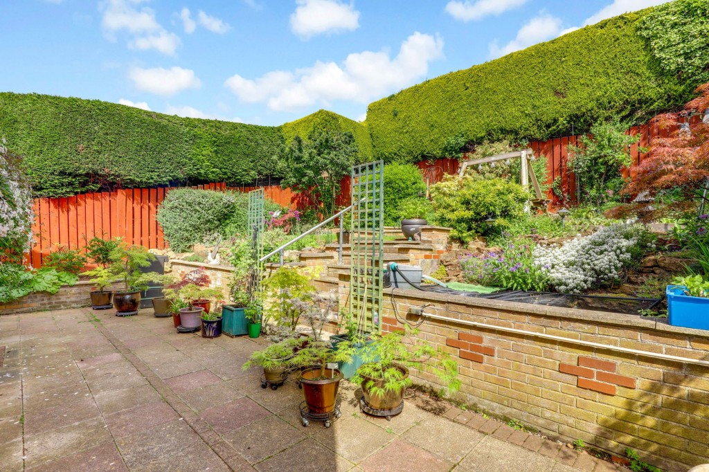 Hampton Close, Toton, NG9