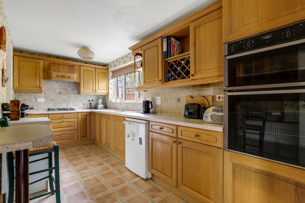 Hampton Close, Toton, NG9