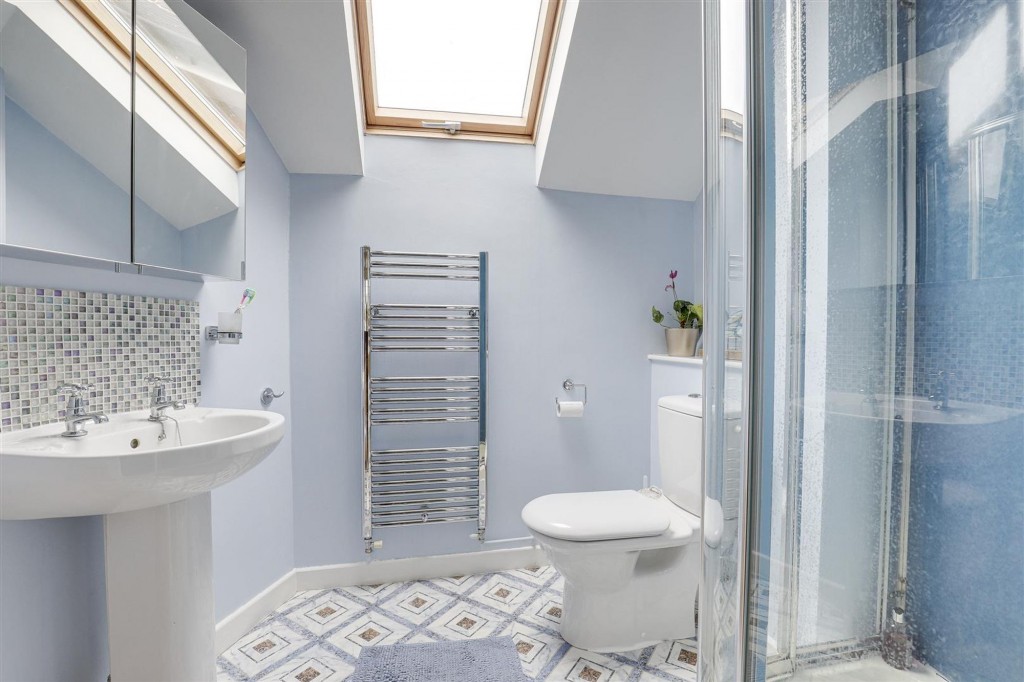 Seven Oaks Crescent, Bramcote, NG9