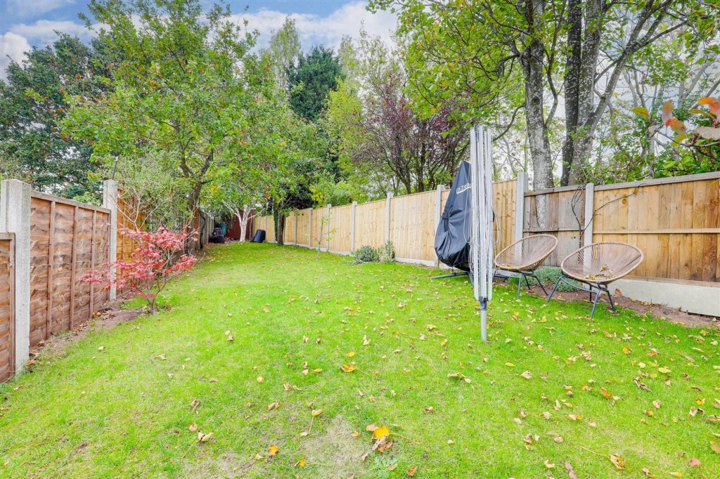 Seven Oaks Crescent, Bramcote, NG9