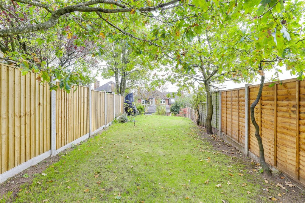 Seven Oaks Crescent, Bramcote, NG9