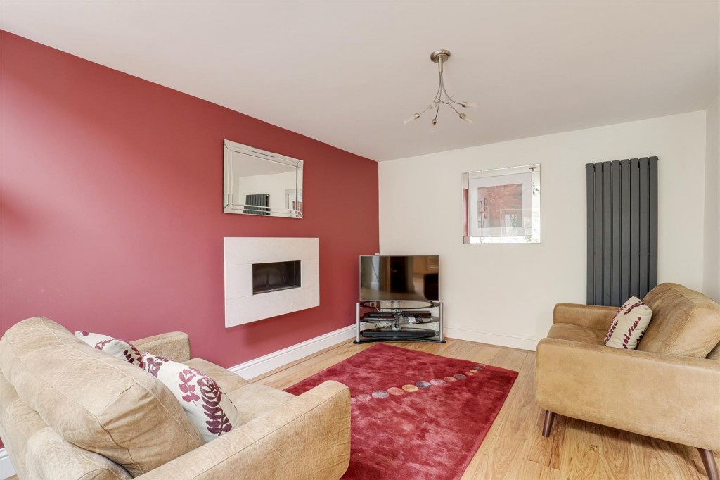 Seven Oaks Crescent, Bramcote, NG9