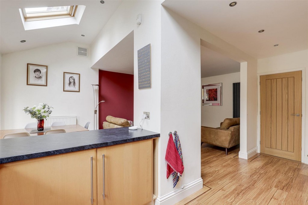 Seven Oaks Crescent, Bramcote, NG9