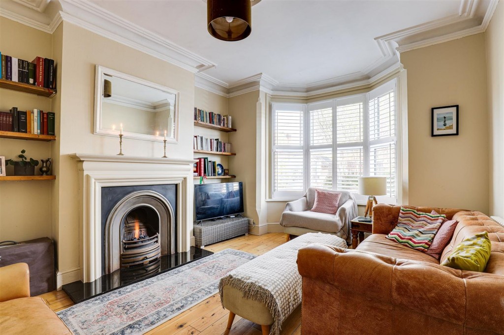 Main Road, Gedling, NG4