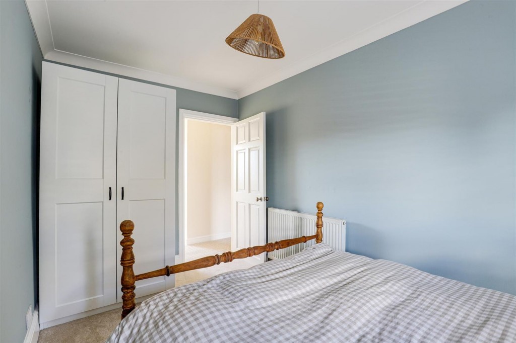 Main Road, Gedling, NG4