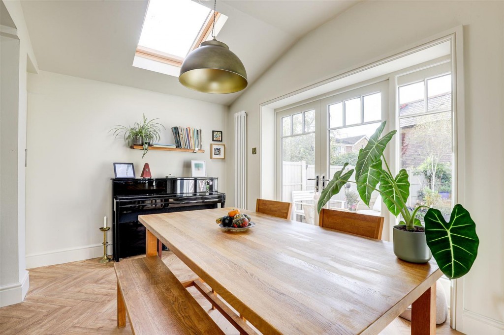 Main Road, Gedling, NG4