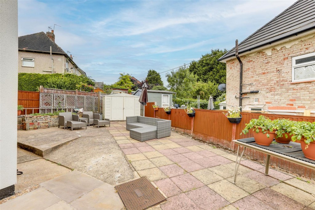 Greenwood Avenue, Hucknall, NG15