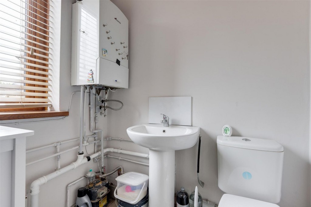 Greenwood Avenue, Hucknall, NG15