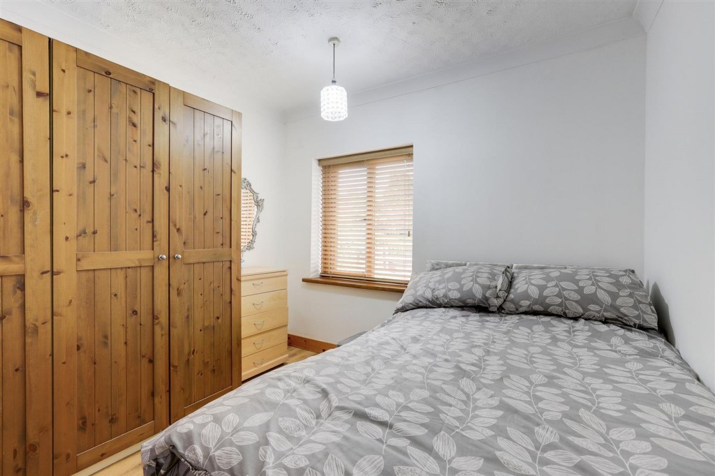 Greenwood Avenue, Hucknall, NG15