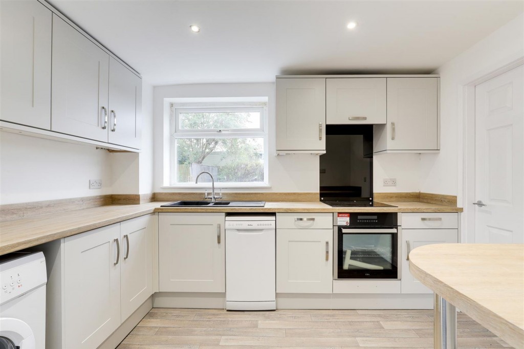 Queens Bower Road, Nottingham, NG5