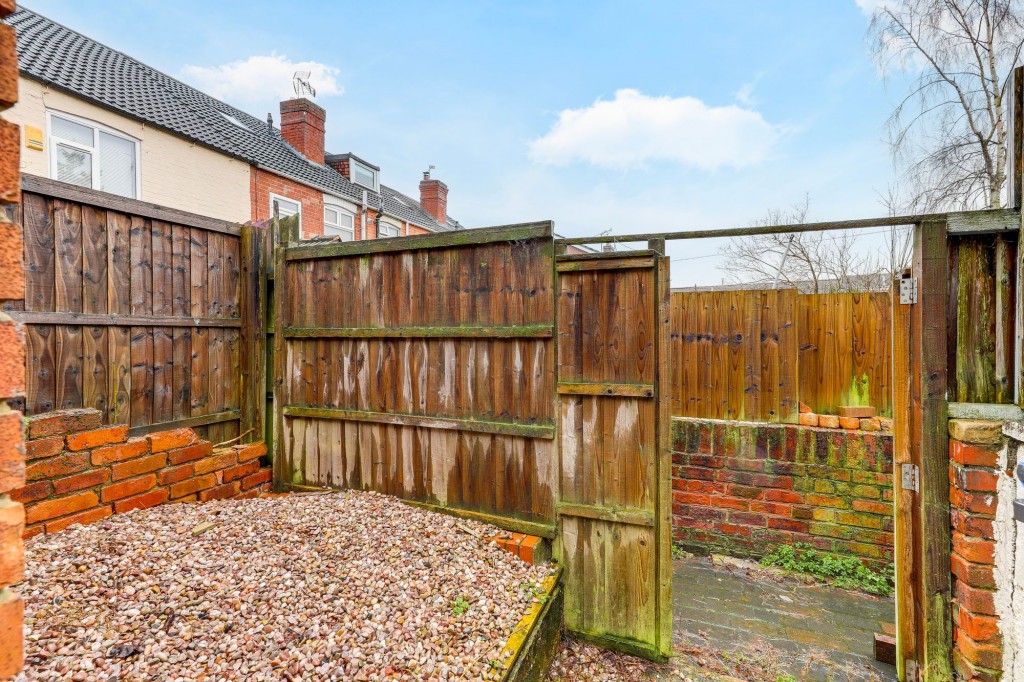 Victoria Street, Hucknall, NG15