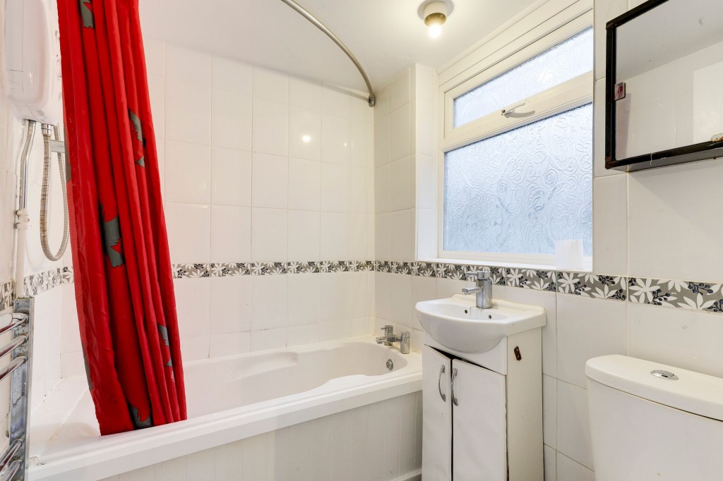 Victoria Street, Hucknall, NG15