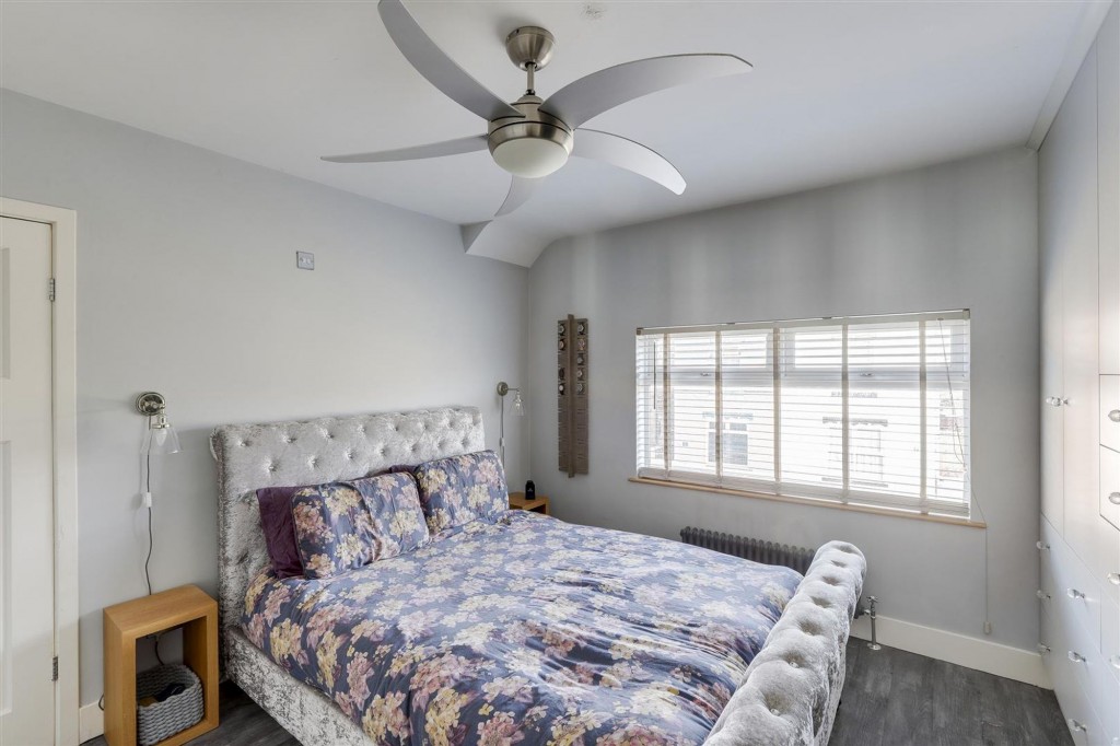 Oakleys Road, Long Eaton, NG10