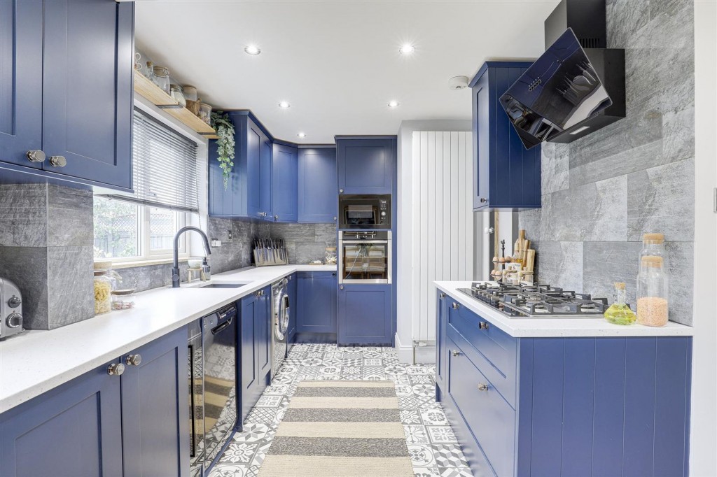 Oakleys Road, Long Eaton, NG10