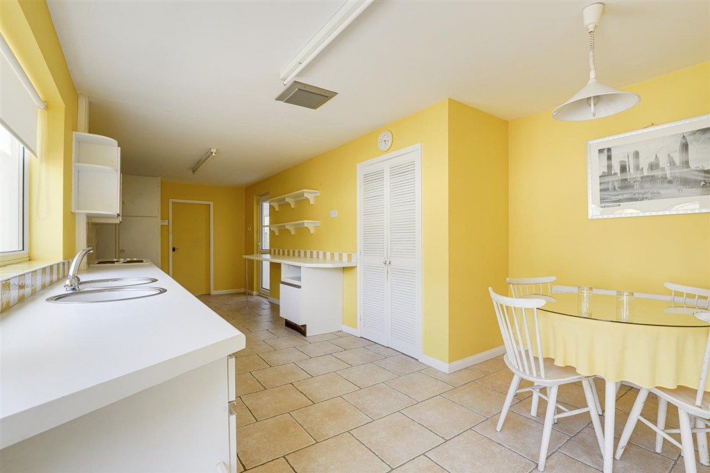 Revesby Road, Woodthorpe, NG5