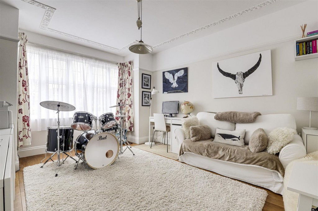 Leahurst Road, West Bridgford, NG2