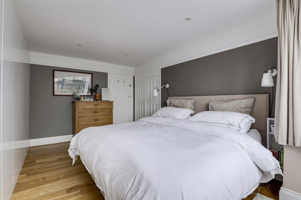 Leahurst Road, West Bridgford, NG2