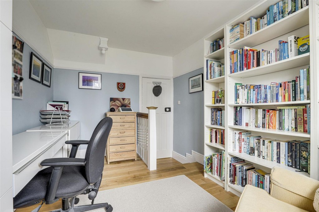 Leahurst Road, West Bridgford, NG2