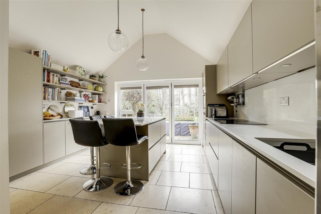 Leahurst Road, West Bridgford, NG2