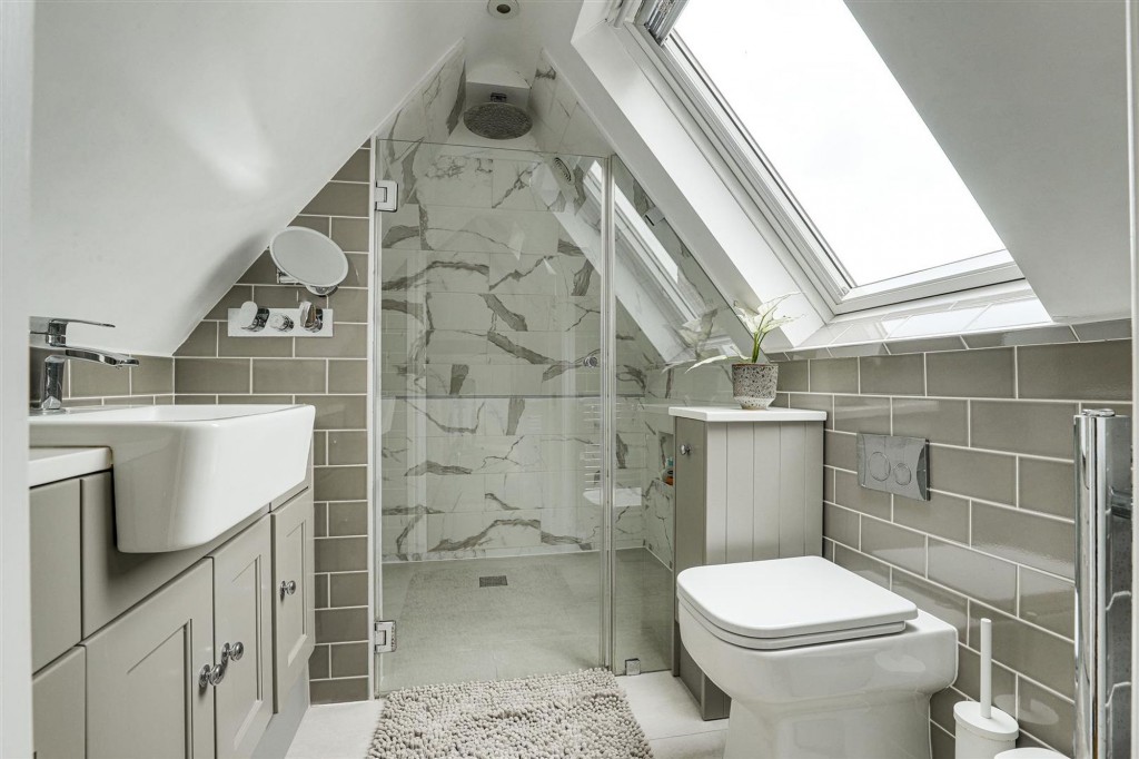 Leahurst Road, West Bridgford, NG2