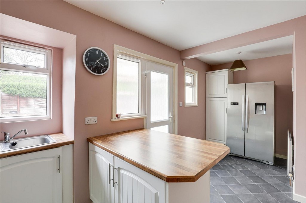 Cross Street, Arnold, NG5