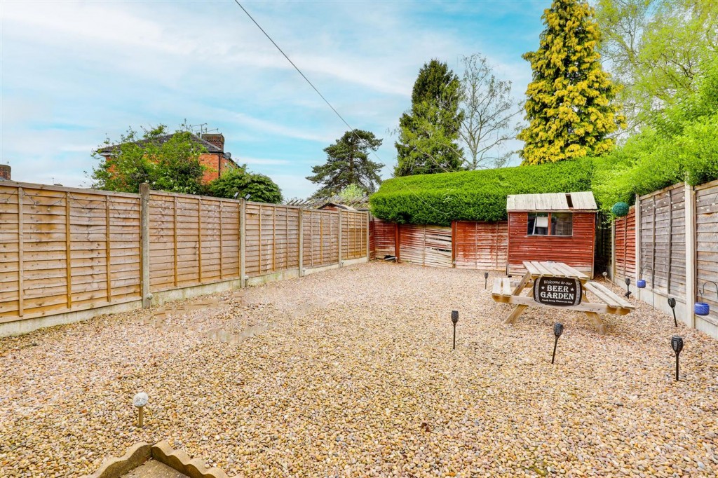 Cross Street, Arnold, NG5