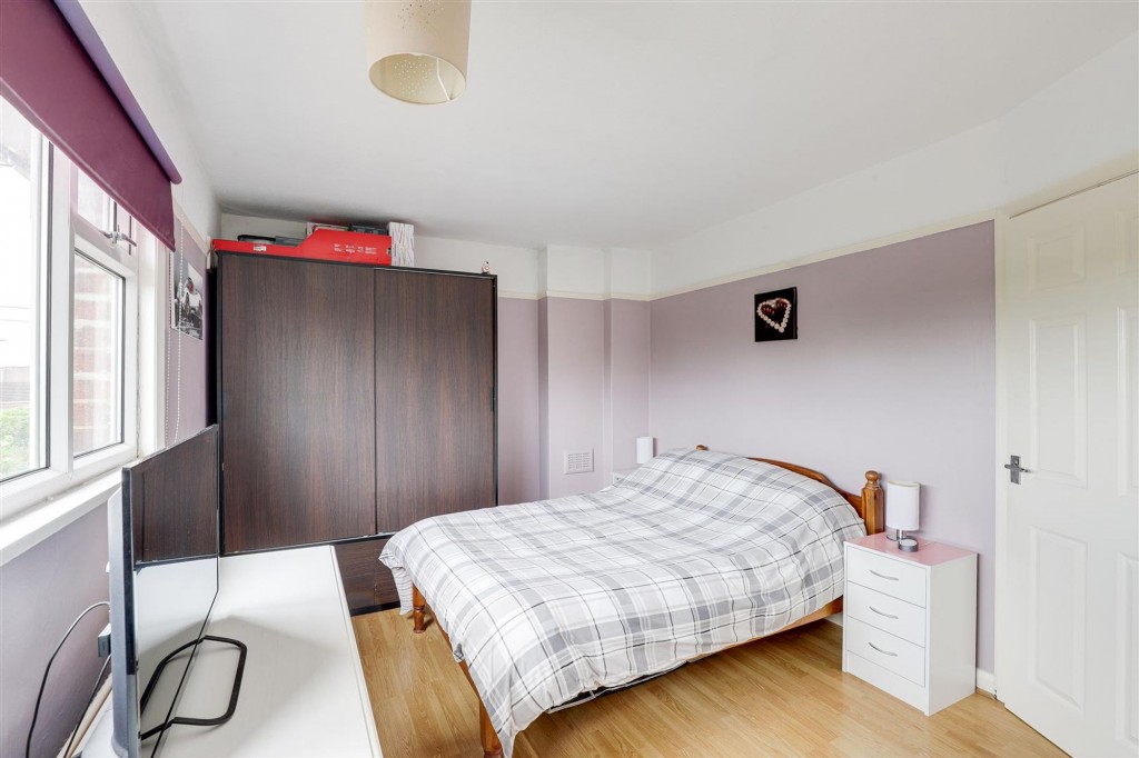 Cross Street, Arnold, NG5