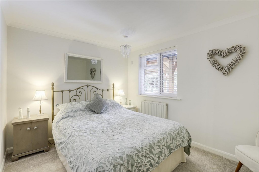 Queensway, Castle Donington, DE74