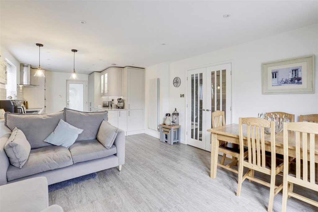 Queensway, Castle Donington, DE74