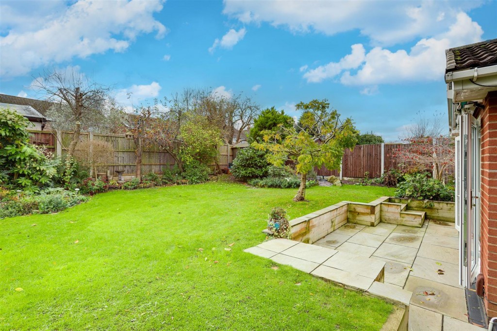 Queensway, Castle Donington, DE74