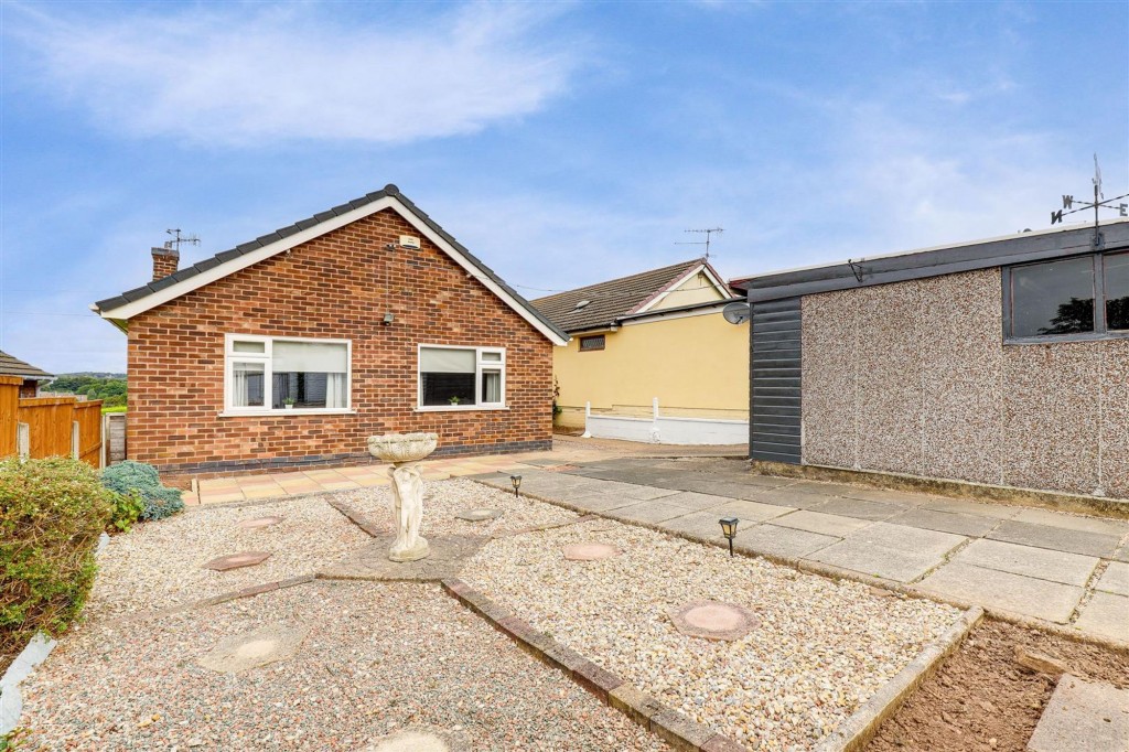 Upminster Drive, Arnold, NG5