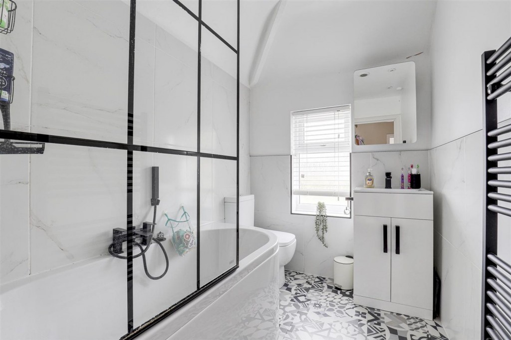 Longmoor Lane, Sandiacre, NG10