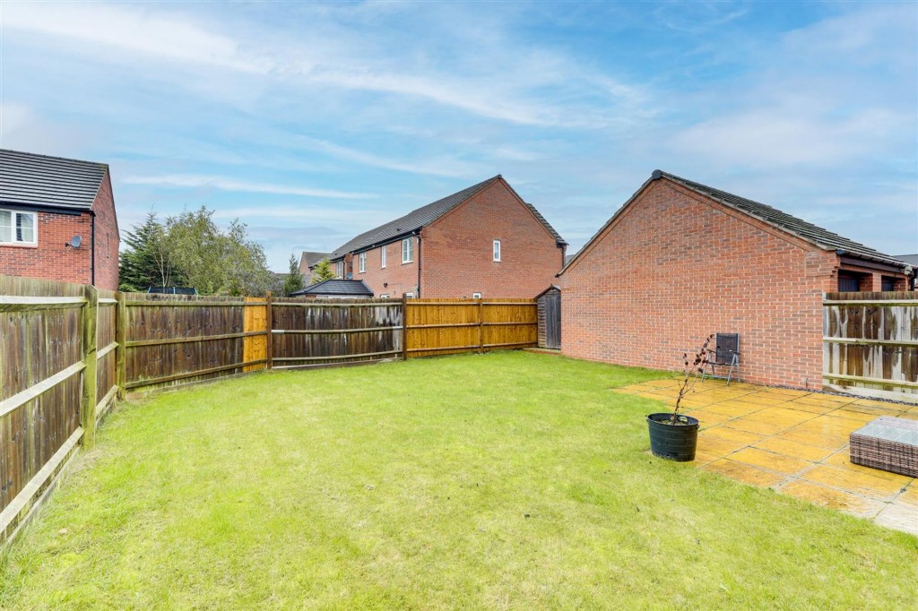 Kimbolton Way, Boulton Moor, DE24