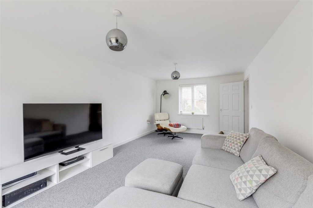 Kimbolton Way, Boulton Moor, DE24
