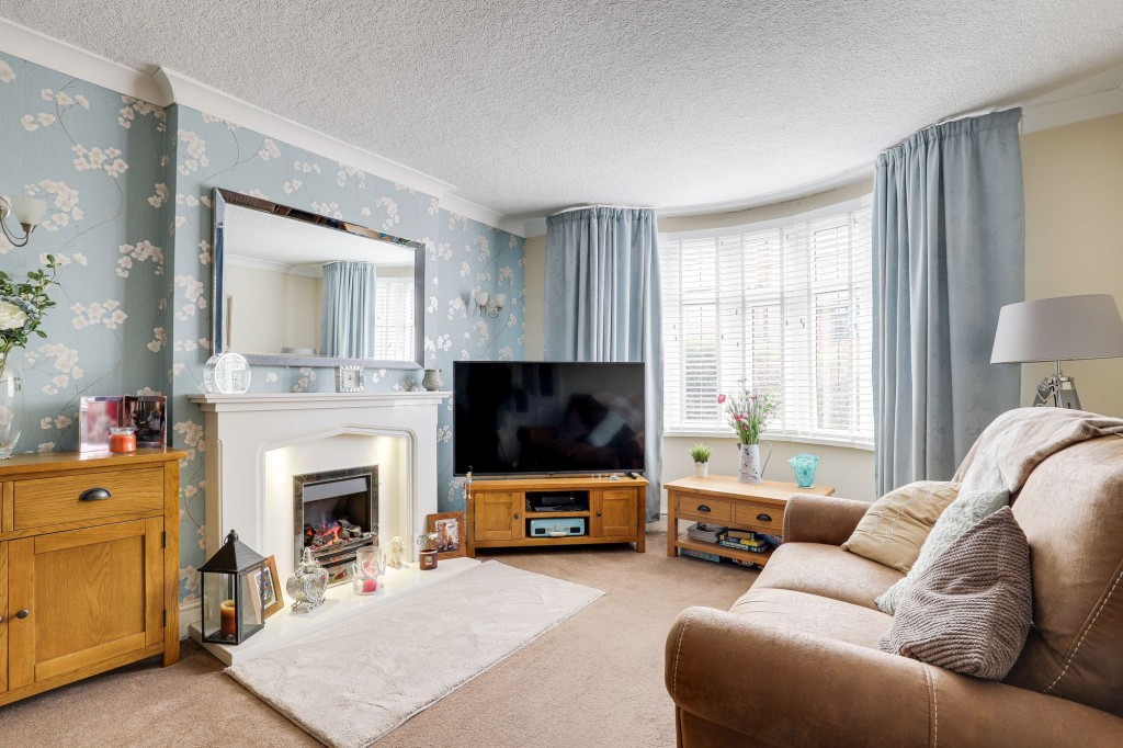 Hollydale Road, Nottingham, NG3