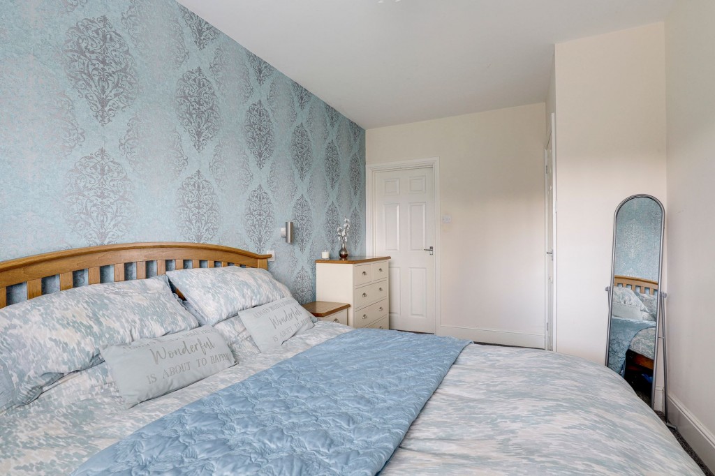 Hollydale Road, Nottingham, NG3