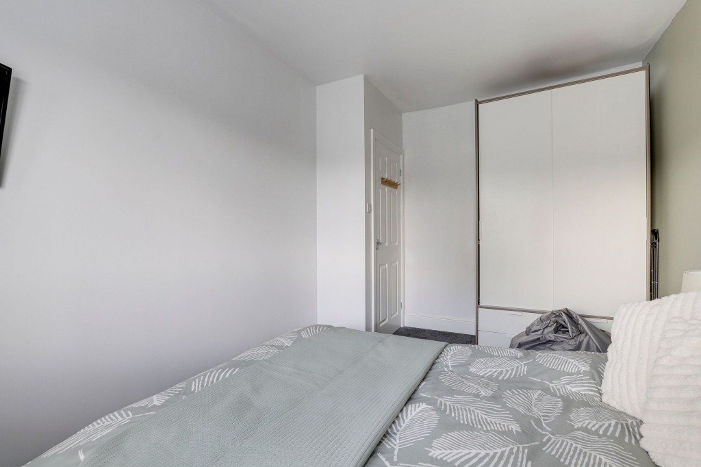 Hollydale Road, Nottingham, NG3