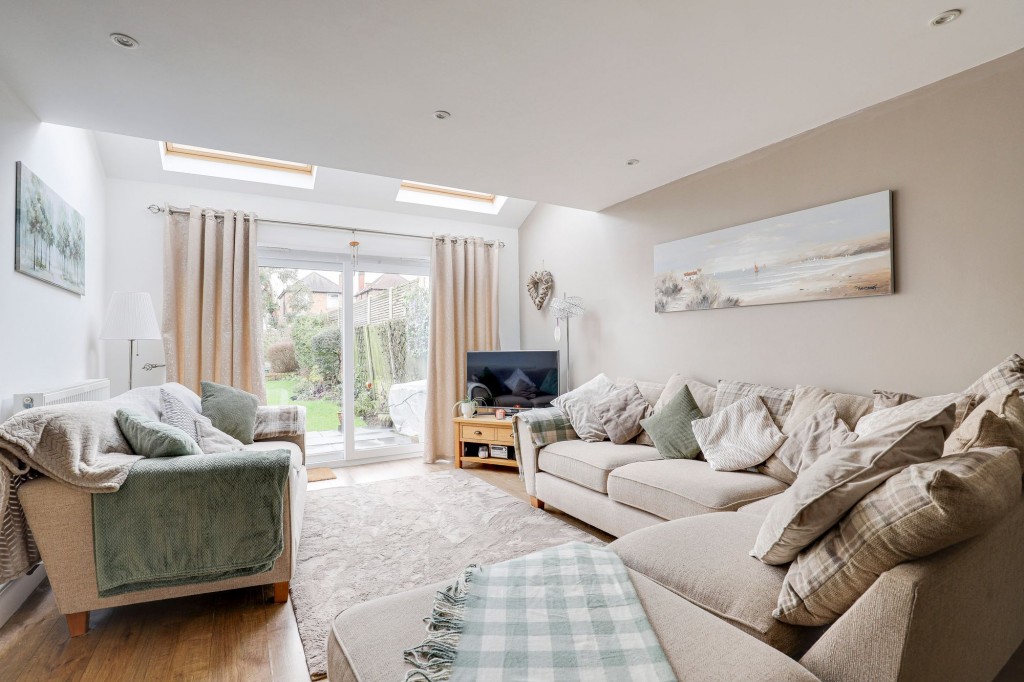 Hollydale Road, Nottingham, NG3