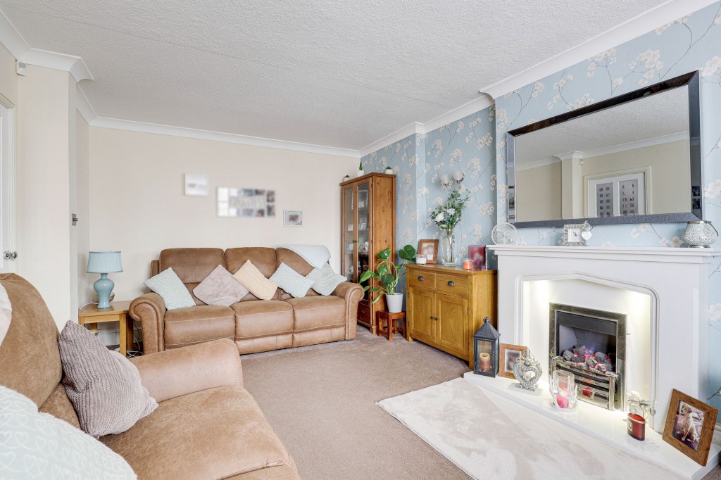 Hollydale Road, Nottingham, NG3