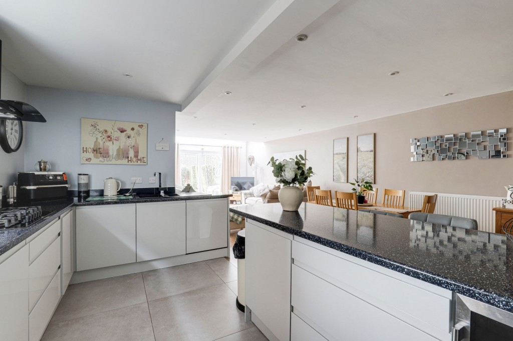 Hollydale Road, Nottingham, NG3