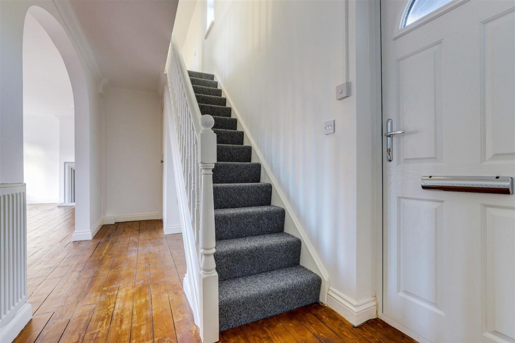 Stoney Houghton Gardens, Nottingham, NG6