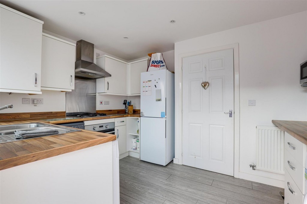 Lightning Grove, Hucknall, NG15