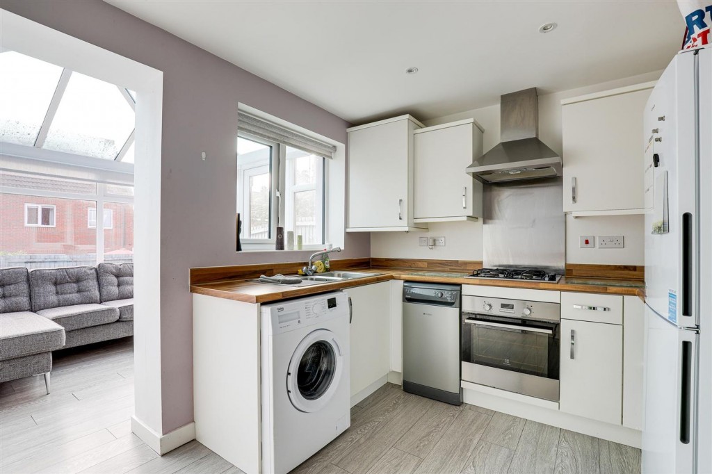 Lightning Grove, Hucknall, NG15