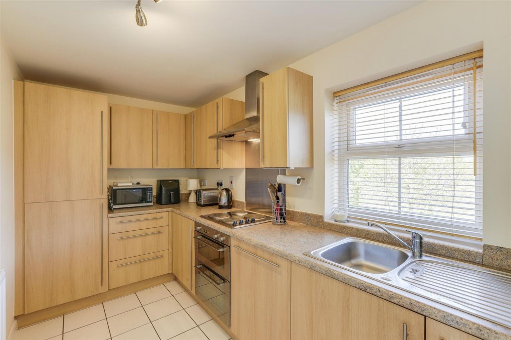 Red Kite Close, Hucknall, NG15